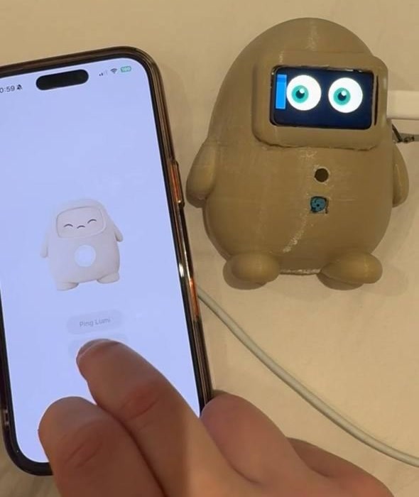 The prototype with its screen switched on